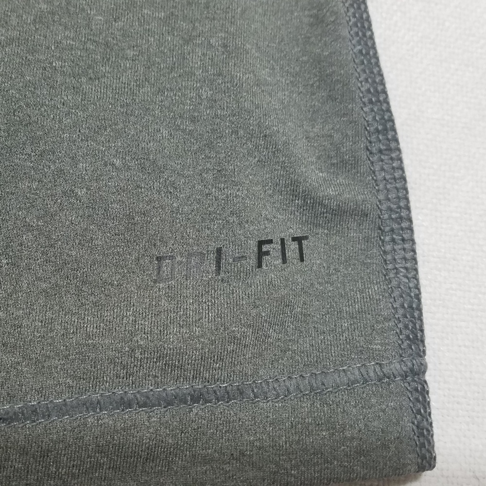 Nike Pro Women's Athletic Top T Shirt Medium Tee - Picture 5 of 6